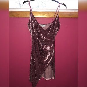 Mauve pink velvet dress